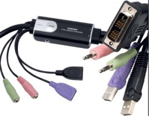 У CS62DU автономное питание, а благодаря использованию DVI-подключения, KVM передает цифровой видеосигнал отменного качества.